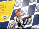 Valentino-Rossi-vittoria-Indianapolis-2008