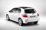 Toyota-Auris-Hybrid-2