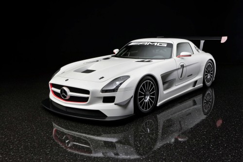 Al Salone di New York stata presenta da Mercedes Benz la nuova SLS AMG GT3