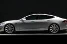 Tesla Model S esordirà nel 2013 sul mercato italiano Tesla Model S esordirà nel 2013 sul mercato italiano