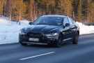 Jaguar XS spiata su strada Jaguar XS spiata su strada