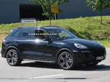 Porsche Cayenne restyling 2015 nuovamente spiata su strada