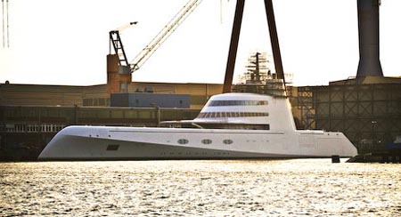 Super Yacht, dalla Russia con…