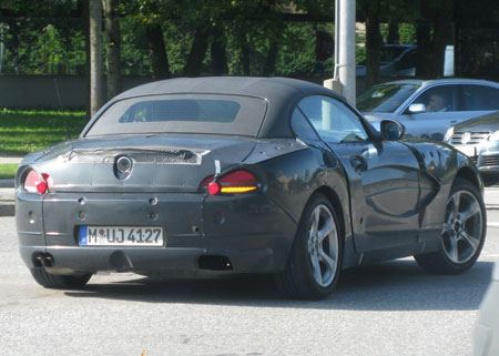 Il retro della nuova BMW Z4 fotografata a Monaco di Baviera