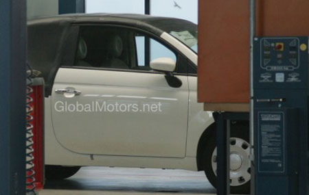 Spy photo della nuova Fiat 500 Cabrio