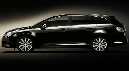 La nuova TOyota Avensis presentata al Salone di Parigi 2008