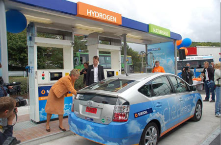  Hydrogen Road of Norway ed è un progetto di studio e sviluppo di trasporti, di cose e persone, su automezzi alimentati ad idrogeno