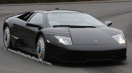 La nuova Murcielago vista sul circuito tedesco del Nurburgring