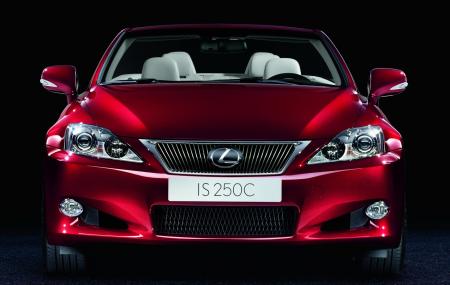 Immagine della nuova Lexus Is 250c al salone delle\'auto di  Parigi 2008