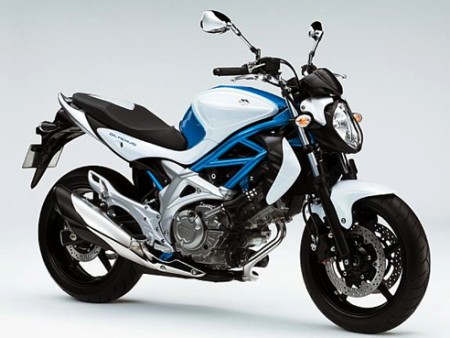 suzuki gladius 2009 fronte