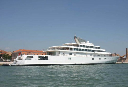 Rising Sun, il mega yacht di Larry Ellison 