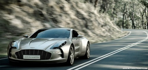 Aston Martin One-77: finalmente! La nuova concept car debutta sul lago di Como 