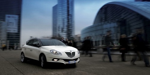 lancia-delta-berlina-a-due-volumi-11_headerphoto