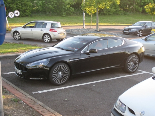 Aston Martin Rapide, nuove foto spia