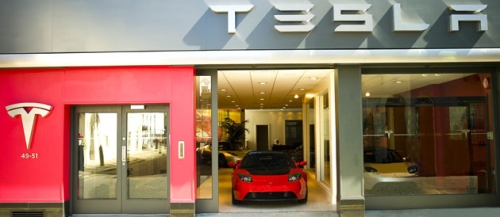 Primo concessionario Tesla in Europa