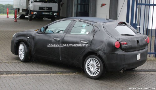 2010_alfa_romeo_milano_149_spy_shots_june_005-0615-950x650