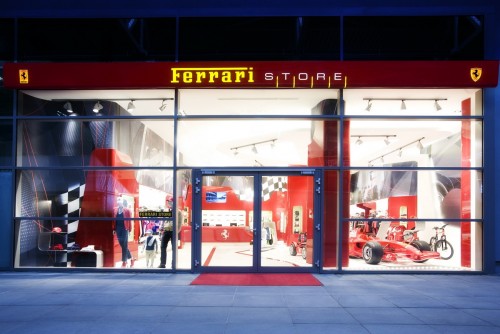 ferrari-store-1