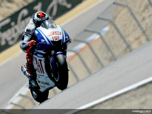 lorenzo-in-azione-a-laguna-seca