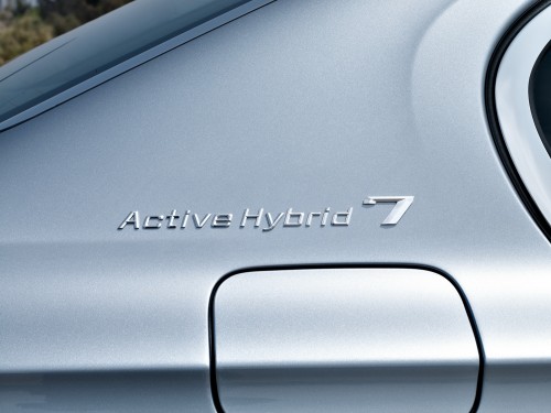 2010-BMW-ActiveHybrid-7-29