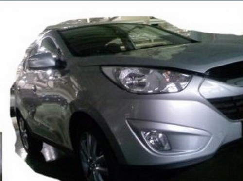 2010-Hyundai-iX35-3