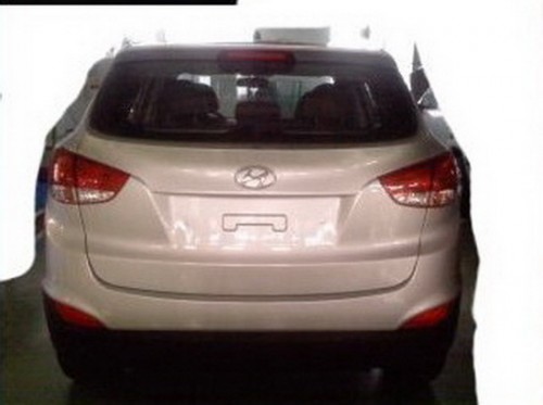 2010-Hyundai-iX35-6