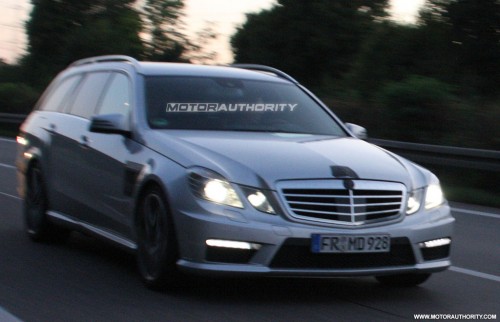 2011-mercedes-benz-e63-amg-estate-spy-shots_100227552_l