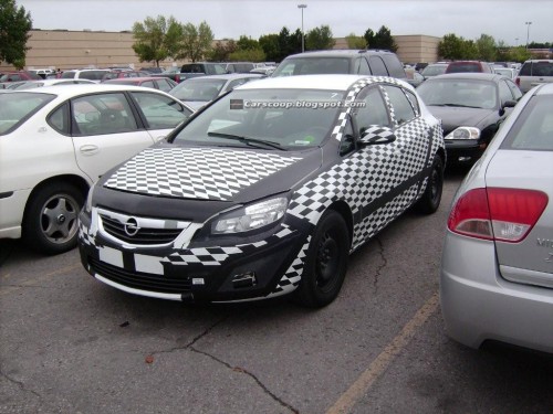 Nuove foto spia Opel Astra 2010 dagli Usa