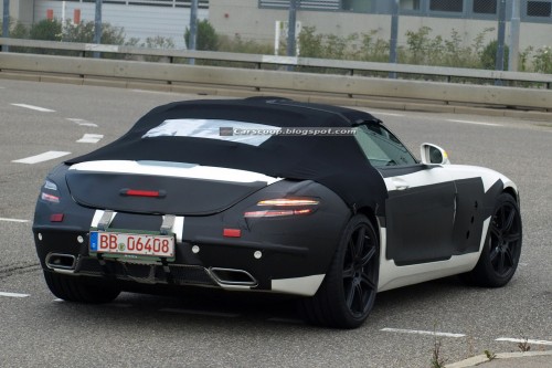 Mercedes-SLS-AMG-Roadster-10