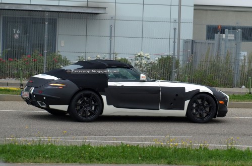 Mercedes-SLS-AMG-Roadster-12