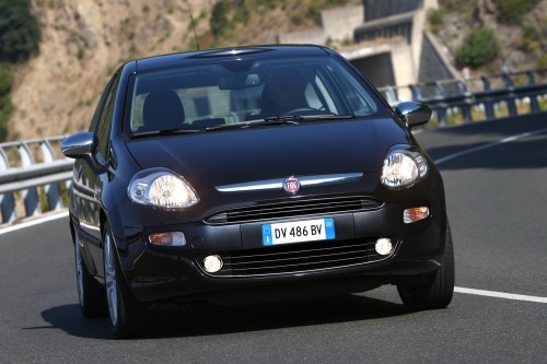 2010-Fiat-Punto-EVO-42