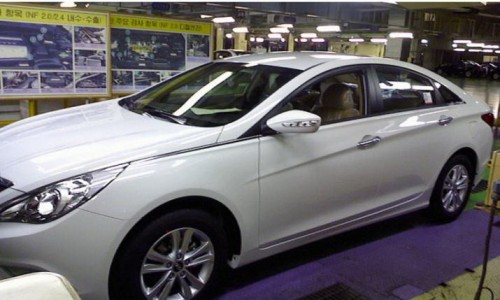 2011-Hyundai-Sonata-YF-4