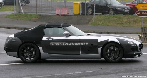 2012-mercedes-benz-sls-amg-roadster-spy-shots_100229363_l