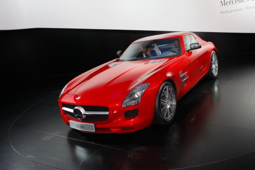 Mercedes-Benz-SLS-AMG-9