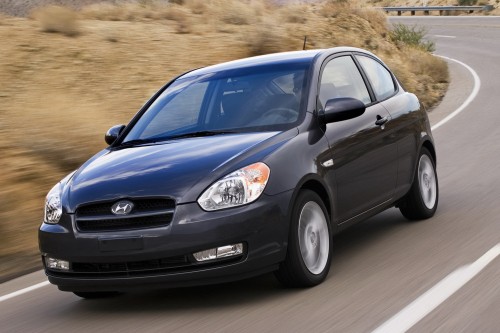 Hyundai Accent 2010 minori consumi e nuova Blue Edition