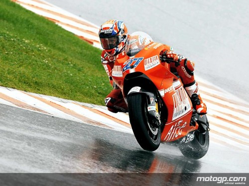 Casey Stoner e la Ducati Desmosedici Gp9 oggi erano veramente imprendibili