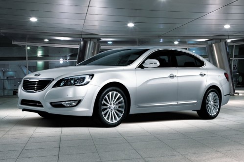 2011-Kia-Cadenza-23