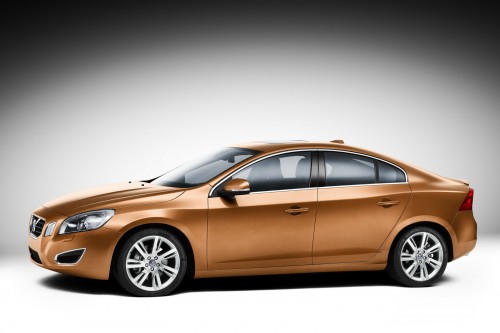 2011-Volvo-S60-2