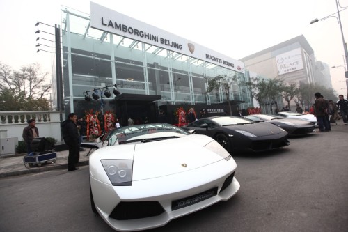 Lamborghini apre due concessionarie in Cina