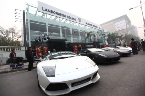 concessionario lamborghini cinese