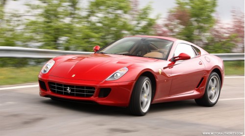 Ferrari ibrida in arrivo