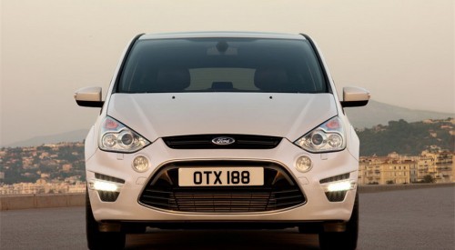 2010-Ford-S-MAX-4