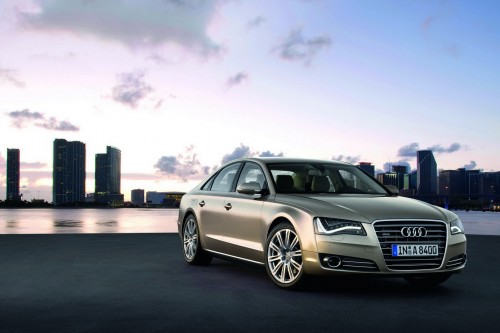 Audi A8 (14)