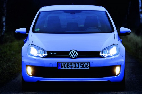 VW-Golf-GTD-LEDs-1