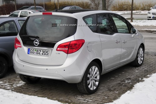 2010-Opel-Meriva-4