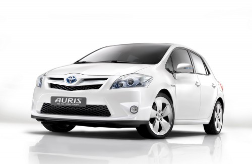 Toyota-Auris-Hybrid-10