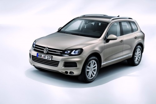 2011-Volkswagen-Touareg-14460