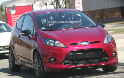 2011-ford-fiesta-ecoboost-spy-shots_100308725_l