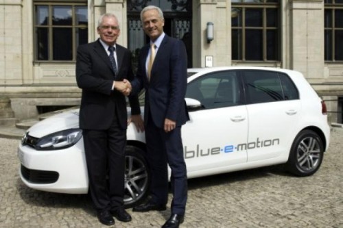 Volkswagen Golf Blue-e-motion