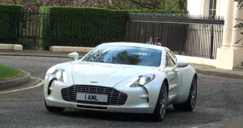 Aston Martin One 77 video per le strade di Londra