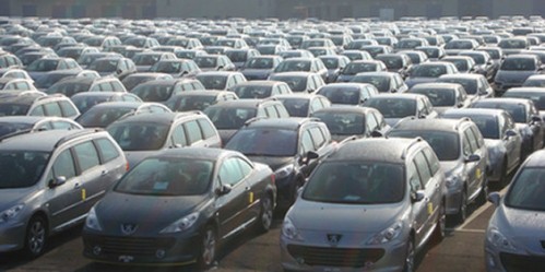 Vendite auto 2011 in Italia in flessione del 10,8%